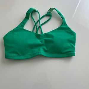 Lululemon Free To Be Bra Size 4